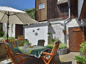 Apartment in Thuringian Forest with garden